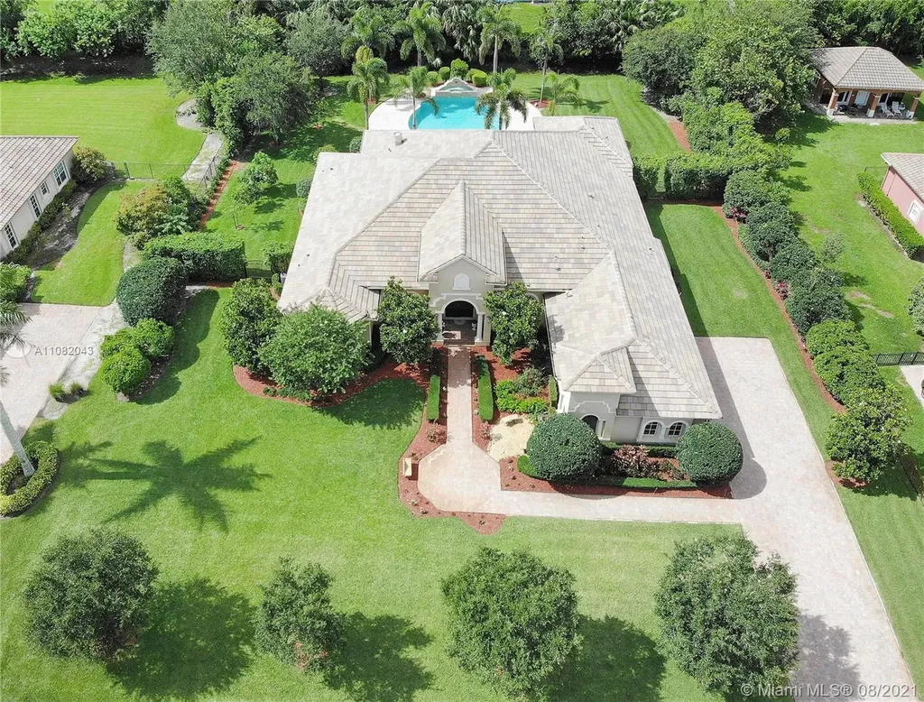 14400 Jockey Circle S Davie FL 33330