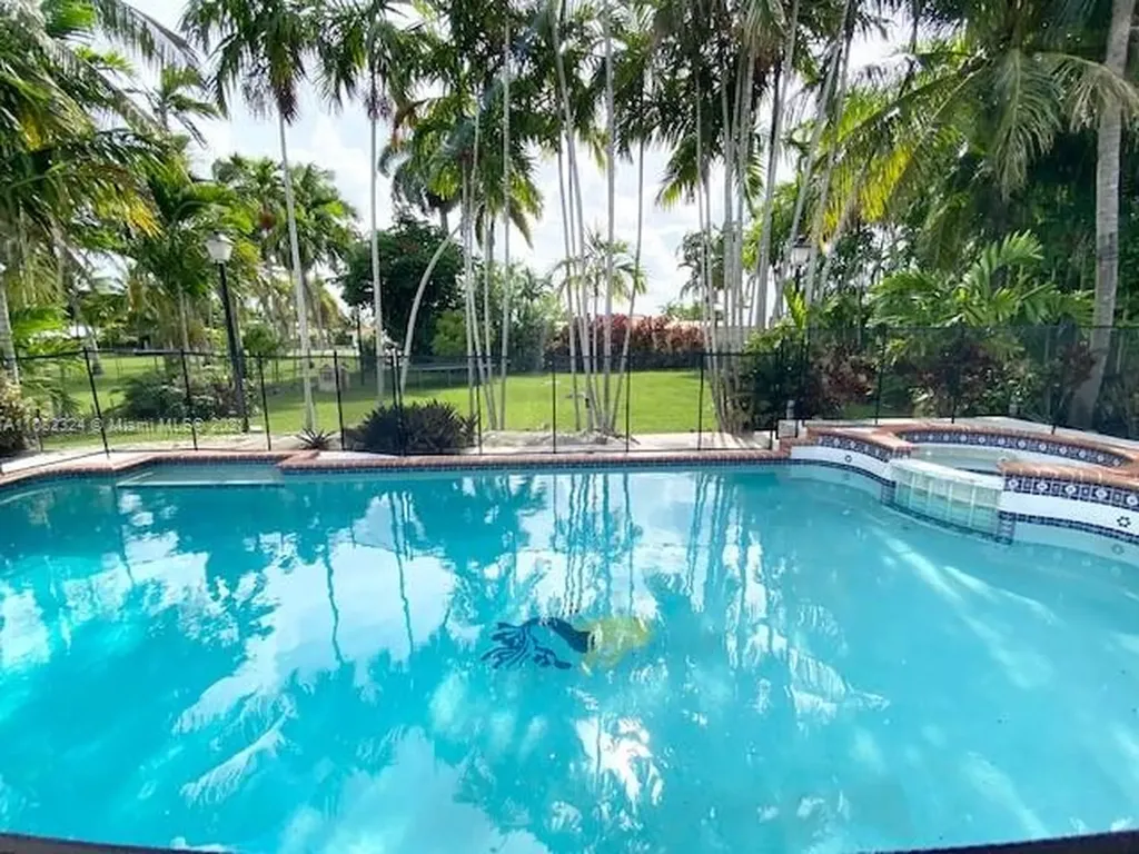 1930 SW 125th Court Miami FL 33175