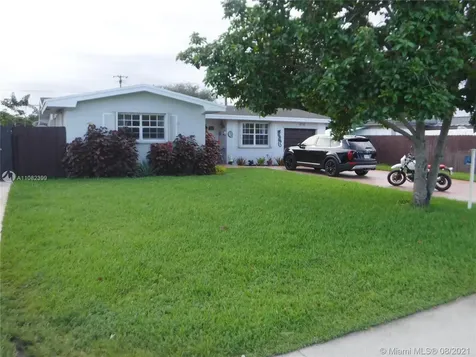 1210 NW 79th Terrace Pembroke Pines FL 33024