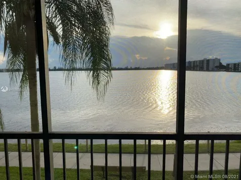 109 Lake Emerald Drive Oakland Park FL 33309