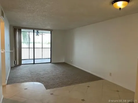 109 Lake Emerald Drive Oakland Park FL 33309