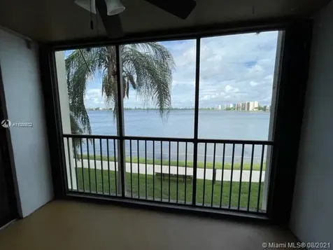 109 Lake Emerald Drive Oakland Park FL 33309