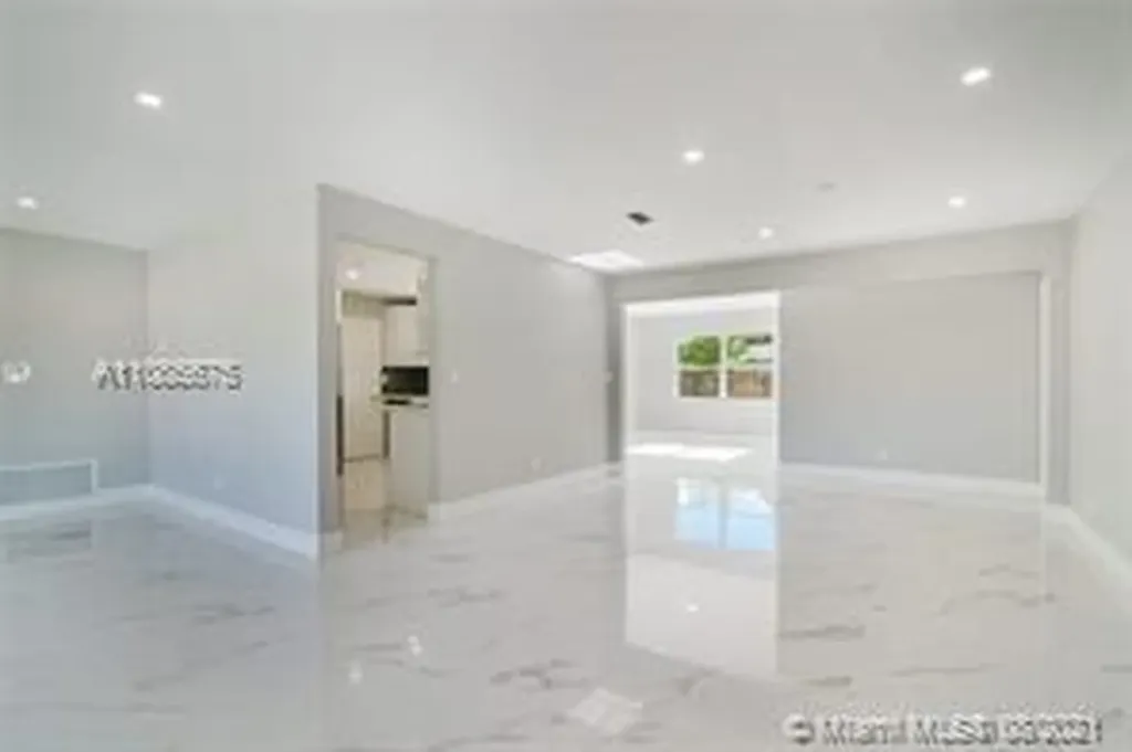 3010 NW 44th Avenue Lauderdale Lakes FL 33313