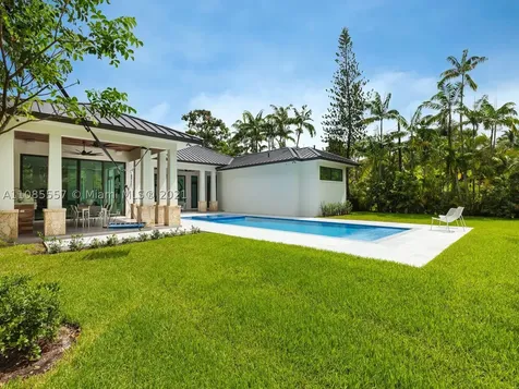 7362 SW 104th Street Pinecrest FL 33156