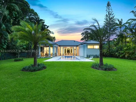 7362 SW 104th Street Pinecrest FL 33156