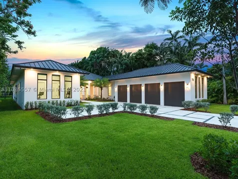 7362 SW 104th Street Pinecrest FL 33156