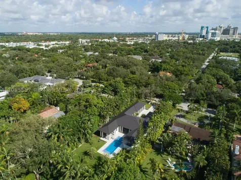 7362 SW 104th Street Pinecrest FL 33156