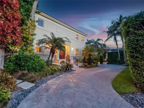 134 Rosales Court Coral Gables FL 33143