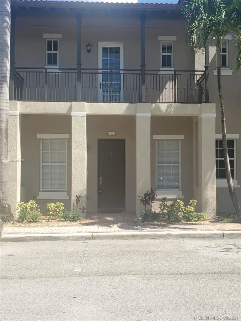 14621 SW 7th Street Pembroke Pines FL 33027