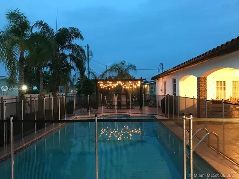 9405 SW 89th Street Miami FL 33176