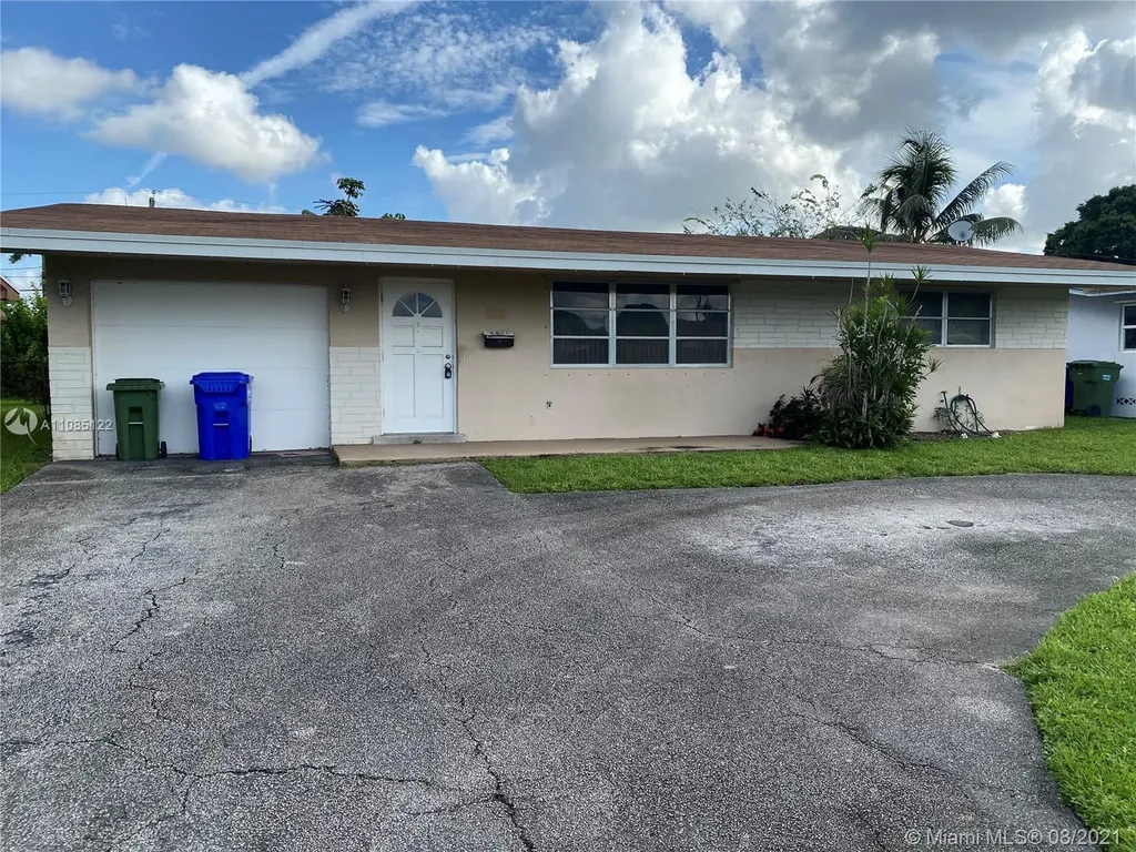 8811 NW 14th Street Pembroke Pines FL 33024