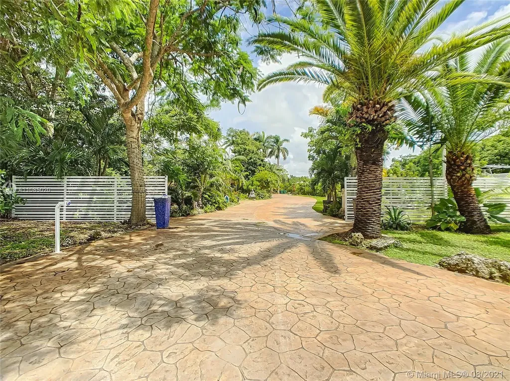 19465 SW 336th Street Homestead FL 33034