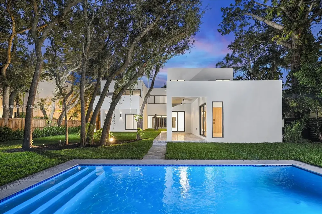6495 SW 82nd Street Miami FL 33143