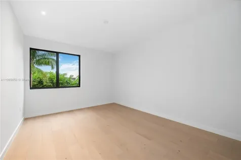 6495 SW 82nd Street Miami FL 33143