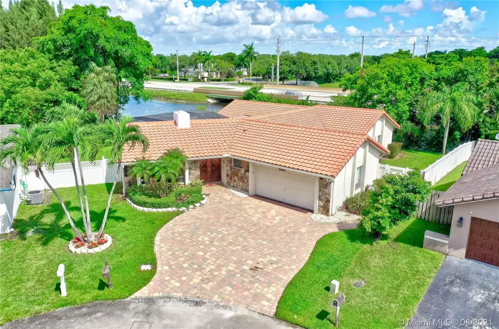 9861 SW 1st Street Plantation FL 33324