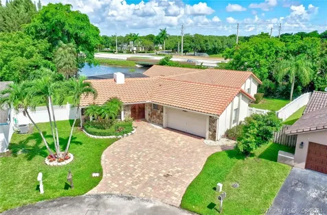 9861 SW 1st Street Plantation FL 33324