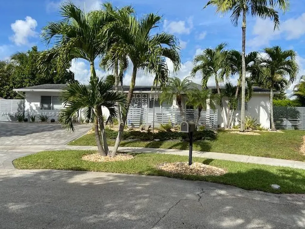 9511 SW 79th Street Miami FL 33173