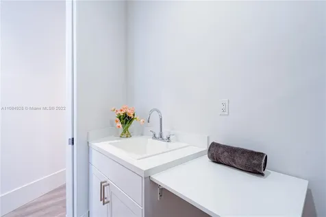 2675 S Bayshore Drive Miami FL 33133