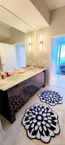 50 S Pointe Drive Miami Beach FL 33139