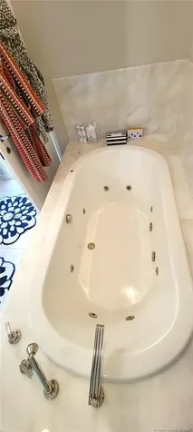 50 S Pointe Drive Miami Beach FL 33139