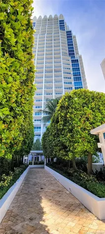 50 S Pointe Drive Miami Beach FL 33139