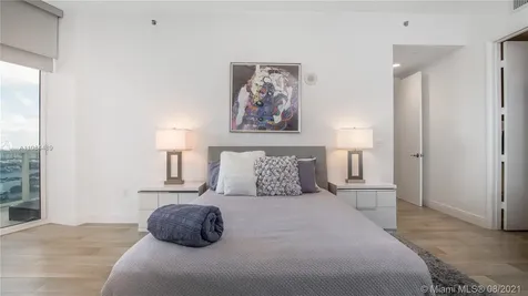 16001 Collins Avenue Sunny Isles Beach FL 33160