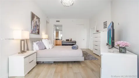 16001 Collins Avenue Sunny Isles Beach FL 33160