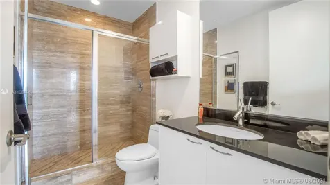 16001 Collins Avenue Sunny Isles Beach FL 33160