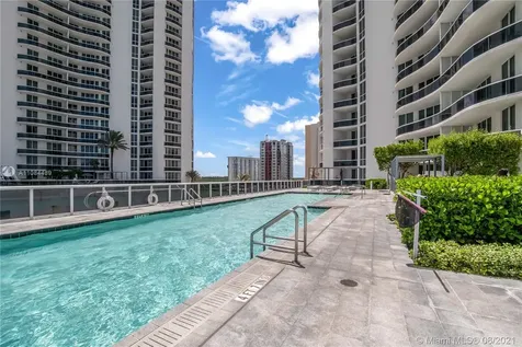 16001 Collins Avenue Sunny Isles Beach FL 33160