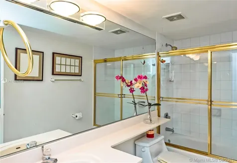 1900 Sunset Harbour Drive Miami Beach FL 33139