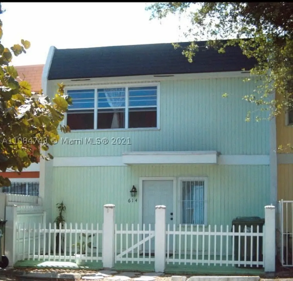 614 NW 11th Street Miami FL 33136