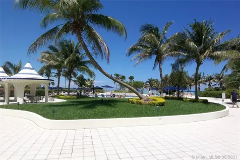 5151 Collins Avenue Miami Beach FL 33140