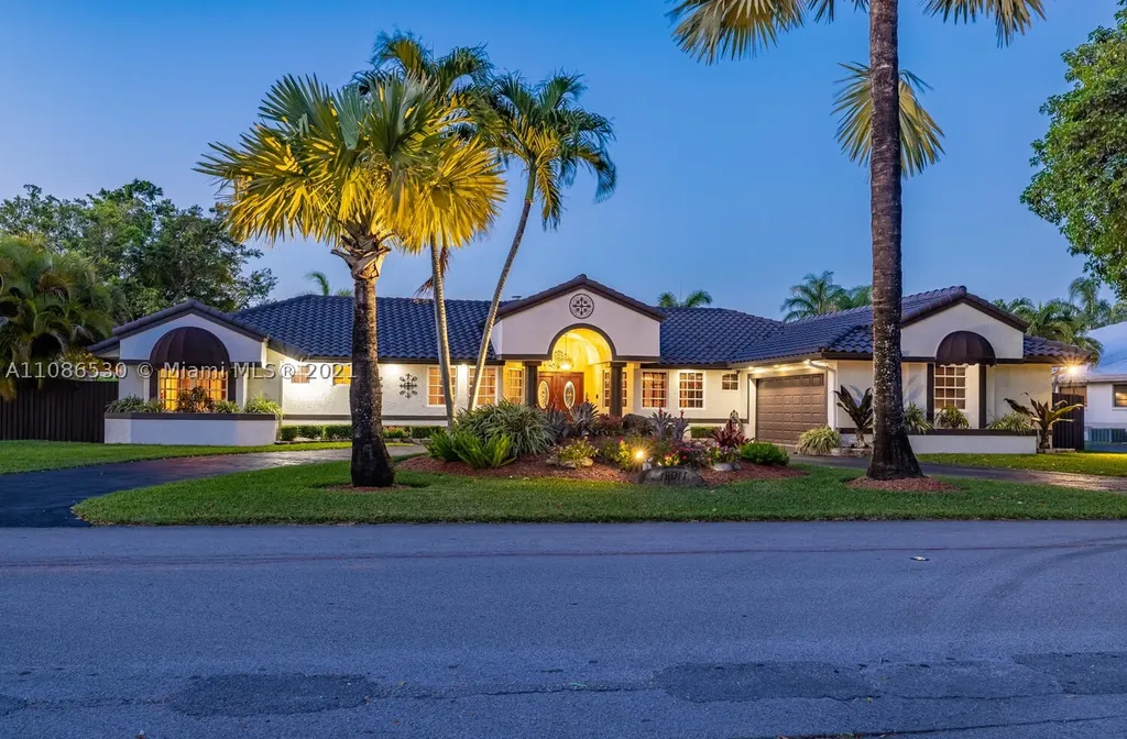 12911 S Calusa Club Drive Miami FL 33186