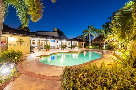 12911 S Calusa Club Drive Miami FL 33186