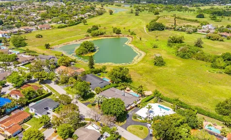 12911 S Calusa Club Drive Miami FL 33186