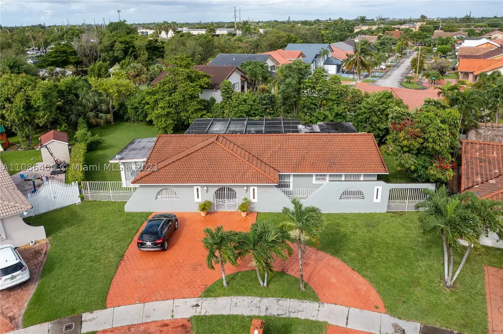 2134 SW 93rd Court Miami FL 33165