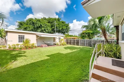 400 Forrest Drive Miami Springs FL 33166