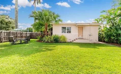 400 Forrest Drive Miami Springs FL 33166