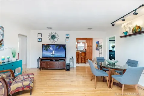 400 Forrest Drive Miami Springs FL 33166