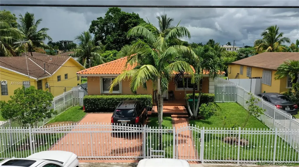 336 SW 2nd Street Florida City FL 33034