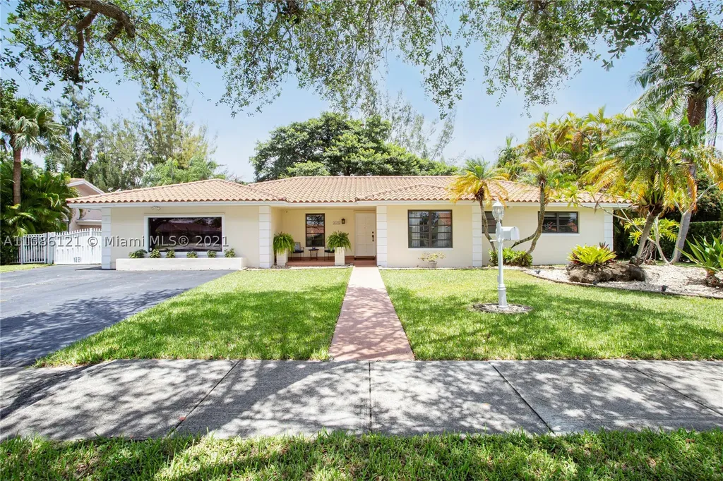 8505 SW 81st Terrace Miami FL 33143