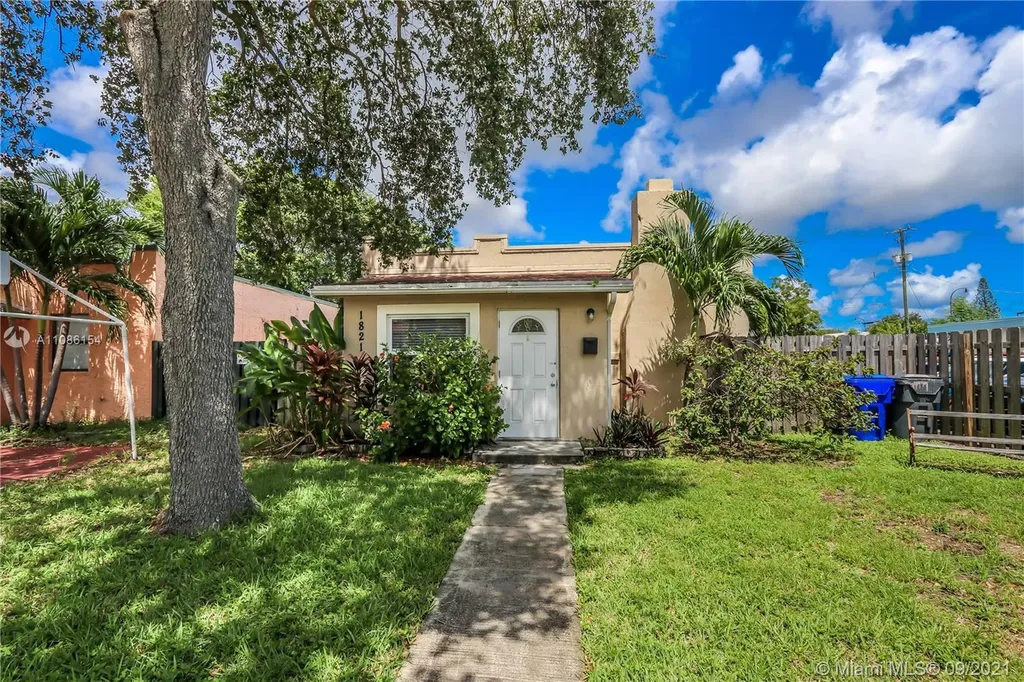 1821 Adams Street Hollywood FL 33020