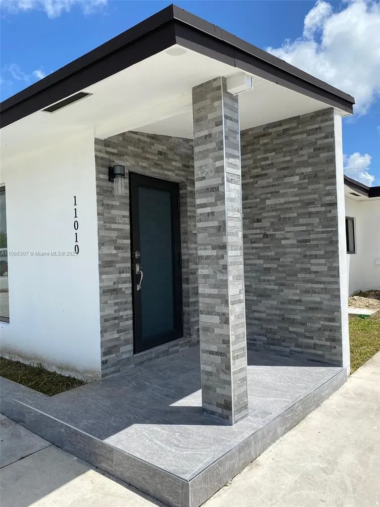 11010 SW 42nd Street Miami FL 33165