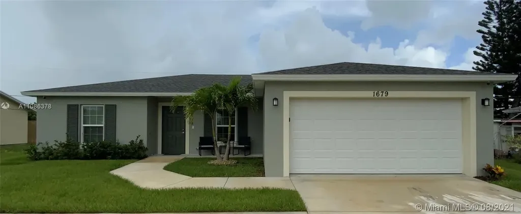 1679 SW Cameo Boulevard Port St. Lucie FL 34953