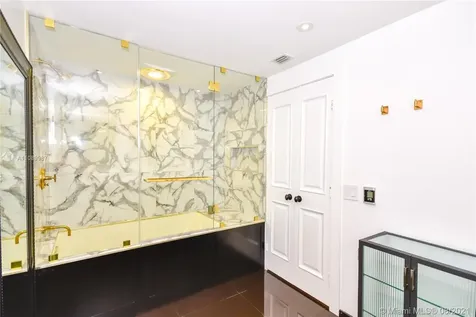 801 Brickell Key Boulevard Miami FL 33131