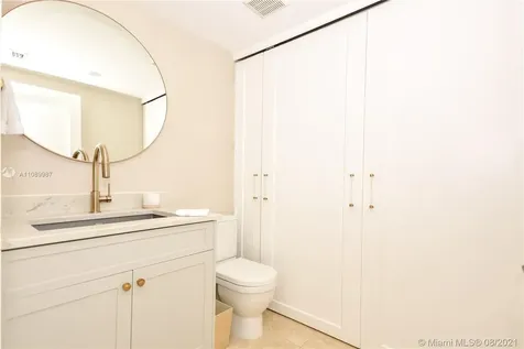 801 Brickell Key Boulevard Miami FL 33131