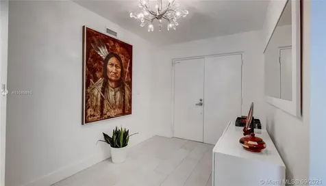 600 Grapetree Drive Key Biscayne FL 33149