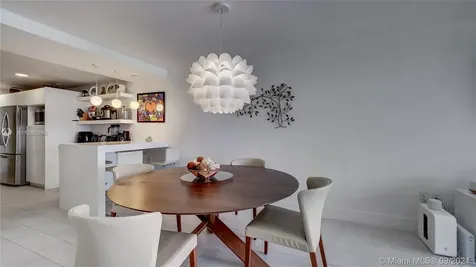 600 Grapetree Drive Key Biscayne FL 33149