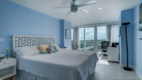 600 Grapetree Drive Key Biscayne FL 33149