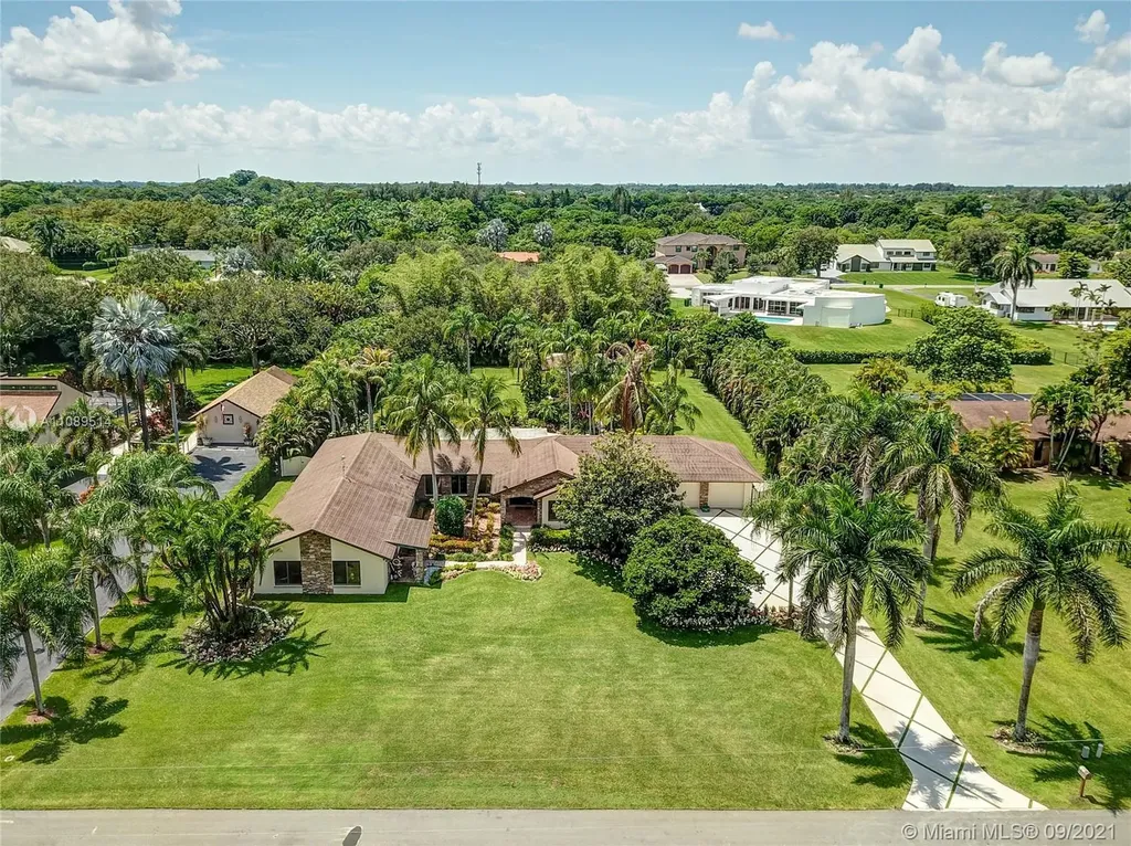 3501 SW 116th Avenue Davie FL 33330